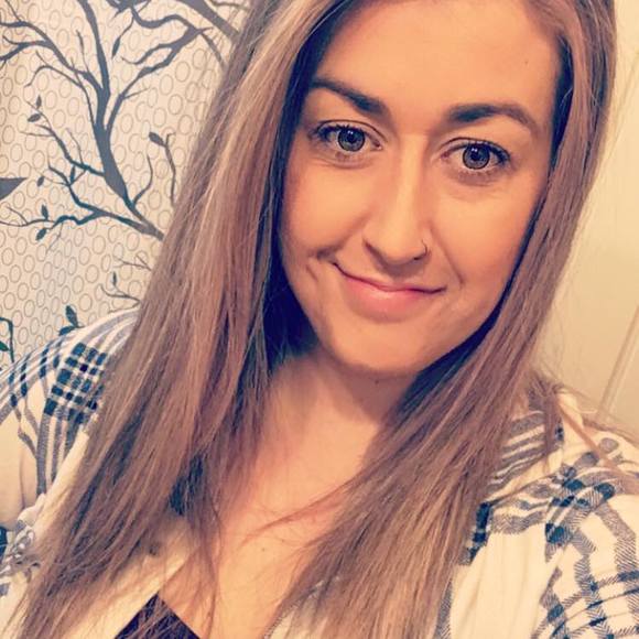 Meet your Posher, Céline - Picture 1 of 1